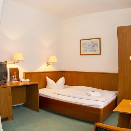 Falk Seehotel Stuersche Hintermuhle Plau am See